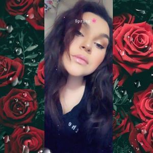 Meet your Posher, Johnelle